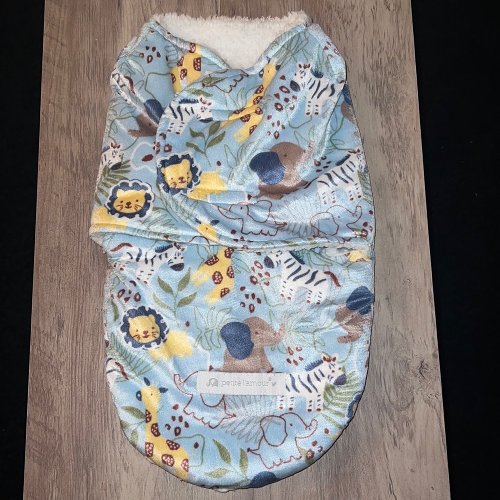Super soft & cozy baby swaddle, animal design